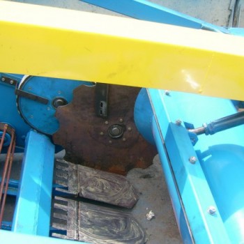 Картофелекопатель КСТ-1.4 полунавесной для уборки картофеля на грядах