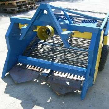 Картофелекопатель навесной двухрядный КТН-2ВМ Картофелекопатель навесной двухрядный КТН-2ВМ