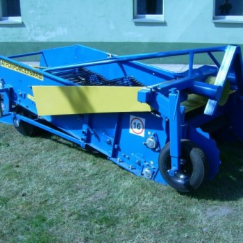 Копатель-валкоукладчик лука КЛ-1,4А Копатель-валкоукладчик лука КЛ-1,4А