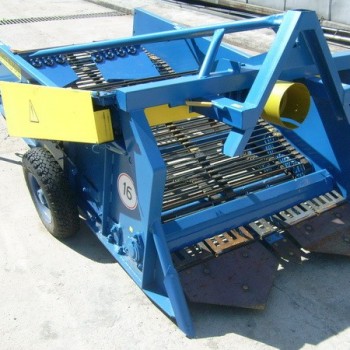 Картофелекопатель навесной двухрядный КТН-2ВМ Картофелекопатель навесной двухрядный КТН-2ВМ