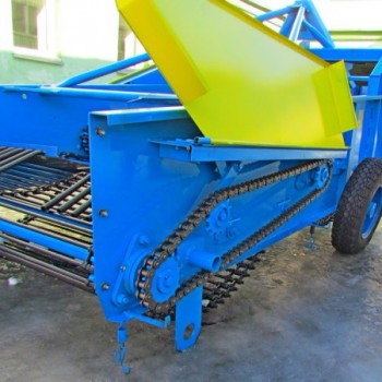 Картофелекопатель навесной двухрядный КТН-2ВМ-02 Картофелекопатель навесной двухрядный КТН-2ВМ-02