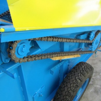 Картофелекопатель навесной двухрядный КТН-2ВМ-02 Картофелекопатель навесной двухрядный КТН-2ВМ-02