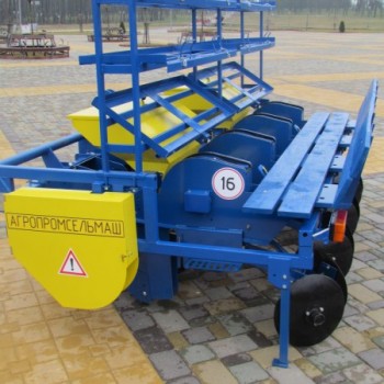 Картофелесажалка СПК-4 Картофелесажалка СПК-4