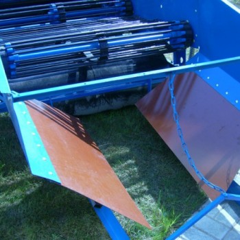 Копатель-валкоукладчик лука КЛ-1,4А Копатель-валкоукладчик лука КЛ-1,4А