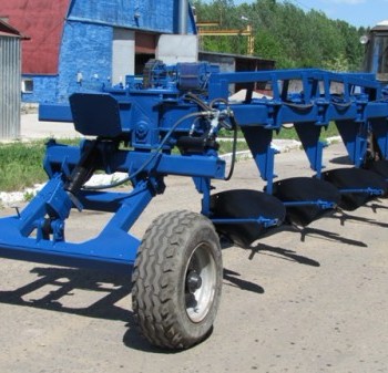 Плуг прицепной многокорпусный Плуг прицепной многокорпусный